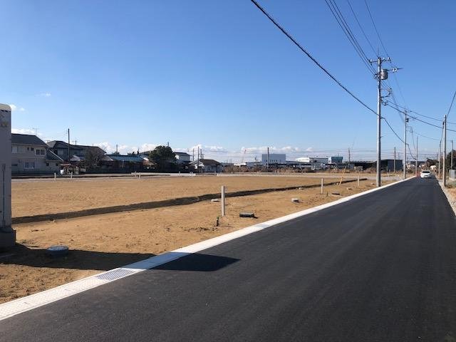 北道路から